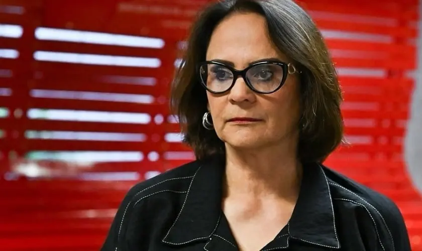 3857719561 damares alves