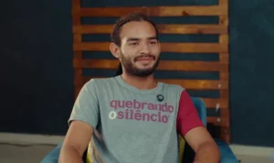 715558392 ale sandro voltou para jesus e foi batizado