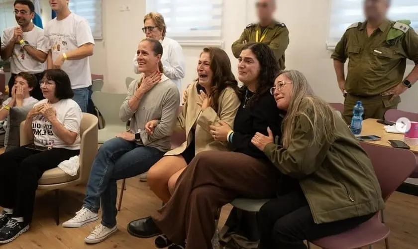 1306112110 familiares refens